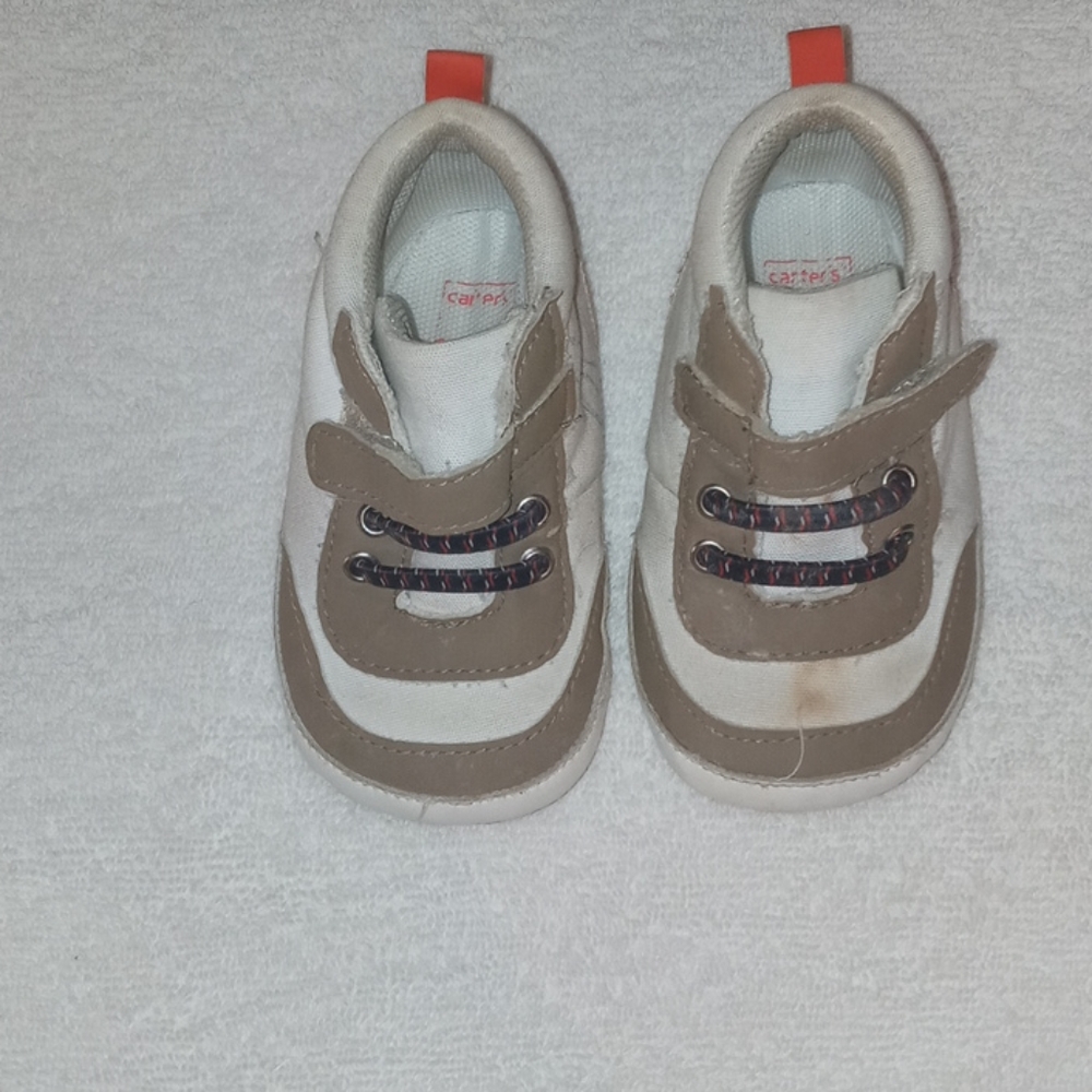 Baby boys carters size 9-12 shoes